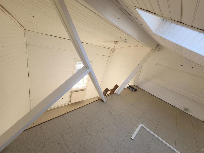 Maison - 200 m² - 9 pièces