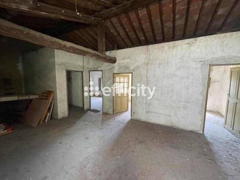 Immeuble - 220 m² - 14 pièces