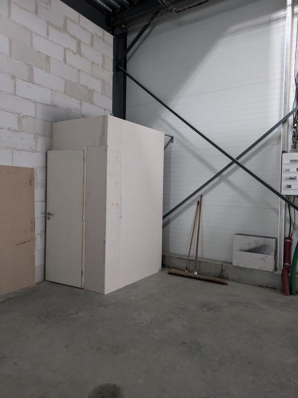 Local commercial - 549 m² - 1 pièce