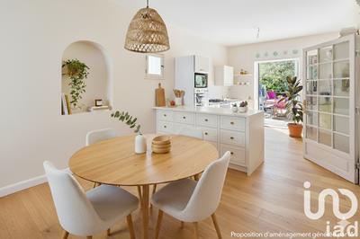 Maison - 204 m² - 8 pièces