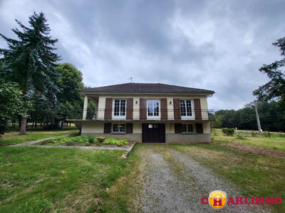 Maison traditionnelle - 87 m² - 4 pièces