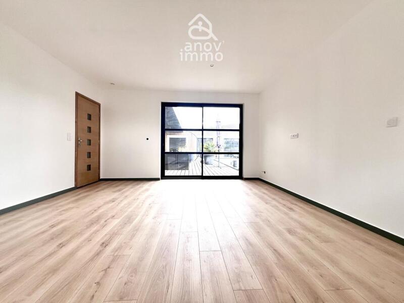 Maison - 234 m² - 6 pièces