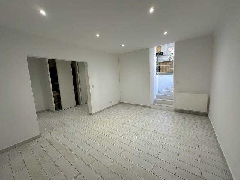 Appartement - 60 m² - 2 pièces