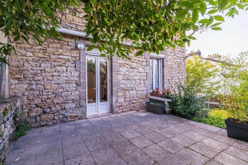 Maison - 93 m² - 5 pièces