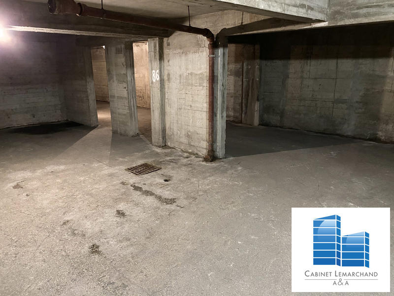 Parking / Garage - 12 m²