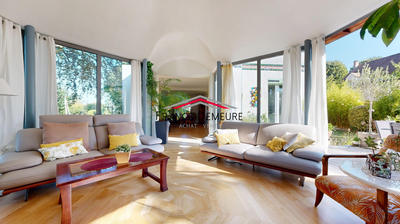 Maison - 186 m² - 8 pièces