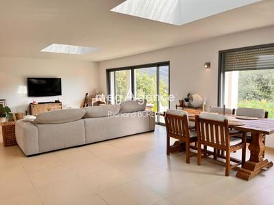 Maison de campagne - 223 m² - 8 pièces