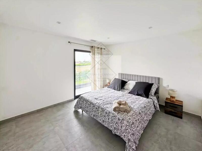 Villa - 178 m² - 6 pièces