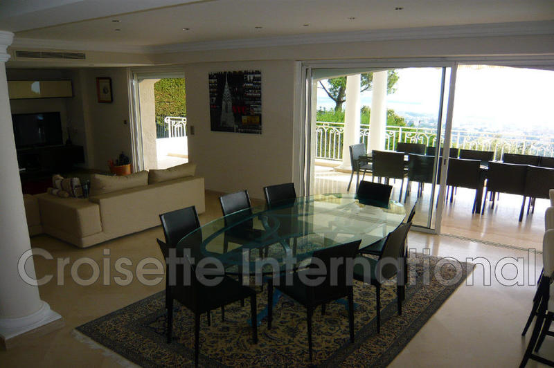Villa - 180 m² - 4 pièces