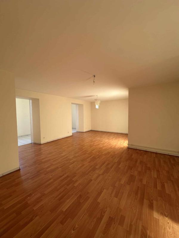 Appartement - 107 m² - 3 pièces