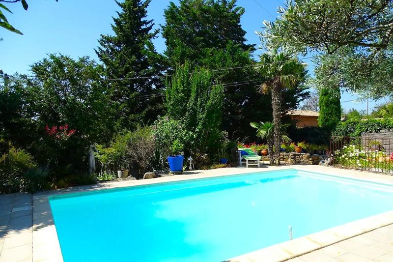 Villa - 180 m² - 6 pièces