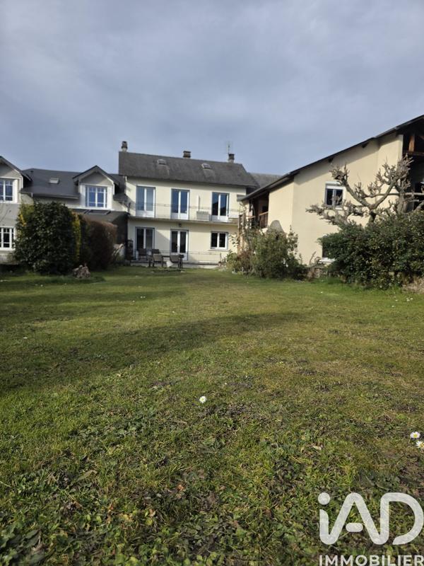 Maison - 212 m² - 5 pièces