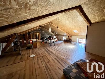 Maison - 250 m² - 5 pièces