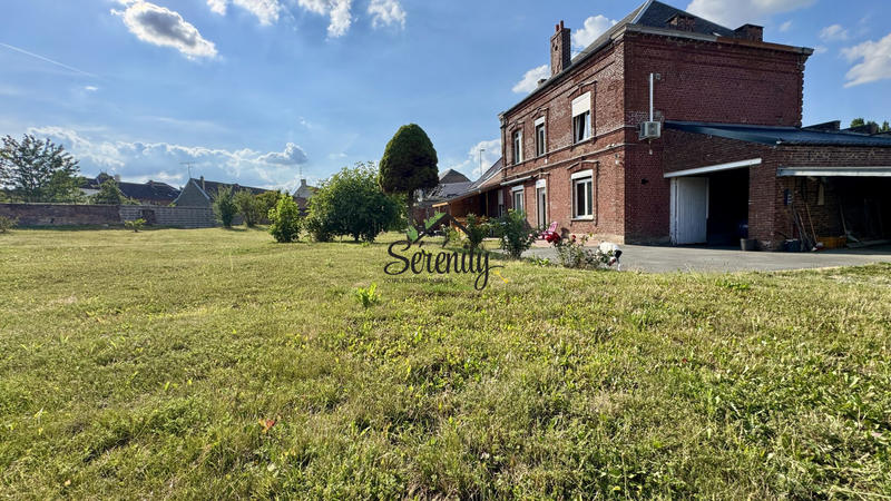 Maison - 180 m² - 8 pièces