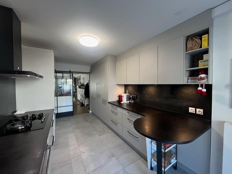 Appartement - 132 m² - 6 pièces