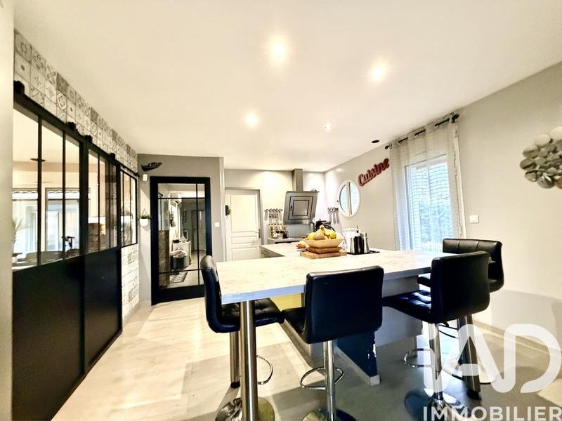 Maison - 150 m² - 5 pièces