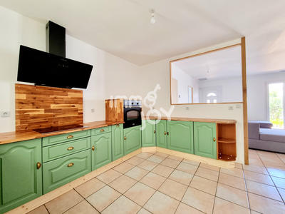 Maison - 93 m² - 5 pièces