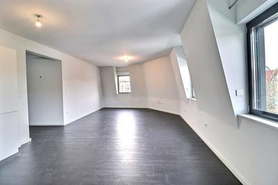 Appartement - 100 m² - 4 pièces