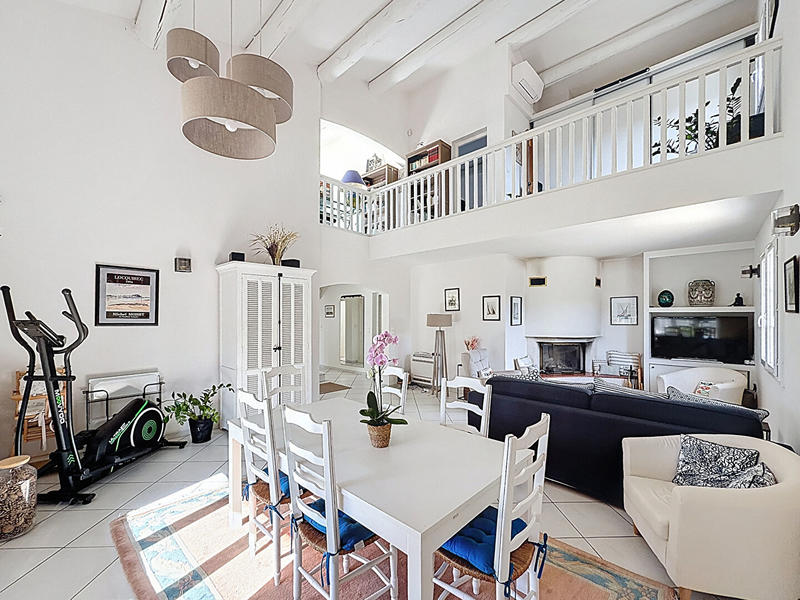 Maison - 136 m² - 4 pièces