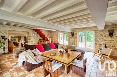 Maison - 327 m² - 9 pièces