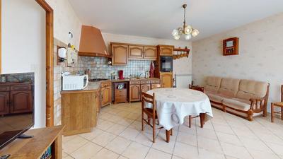 Maison - 170 m² - 7 pièces