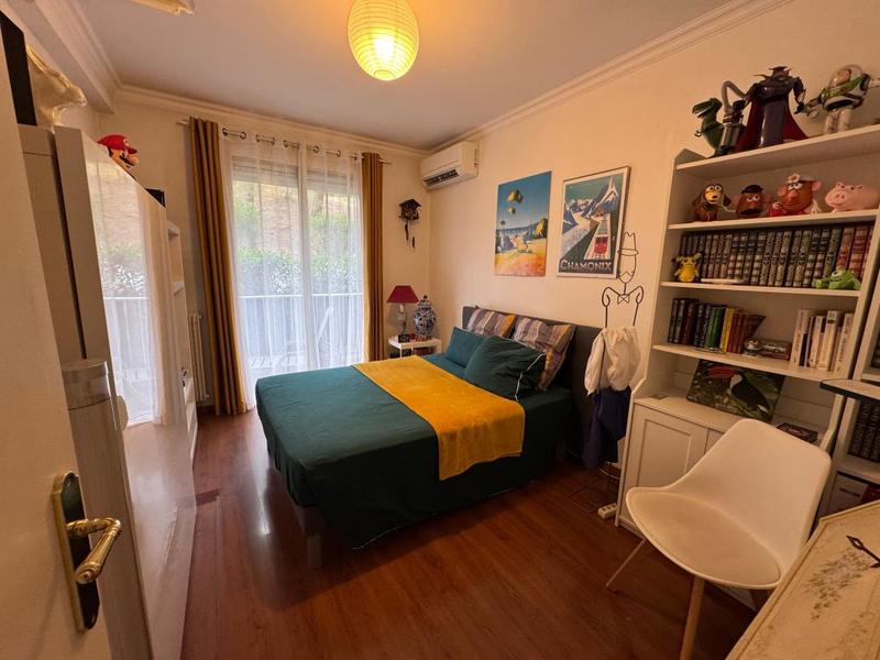 Appartement - 95 m² - 4 pièces