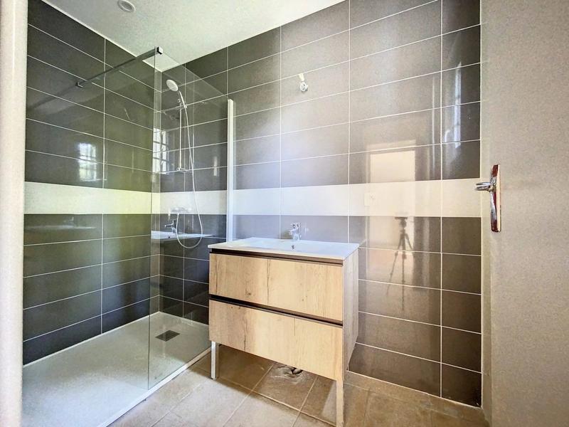 Maison - 93 m² - 5 pièces