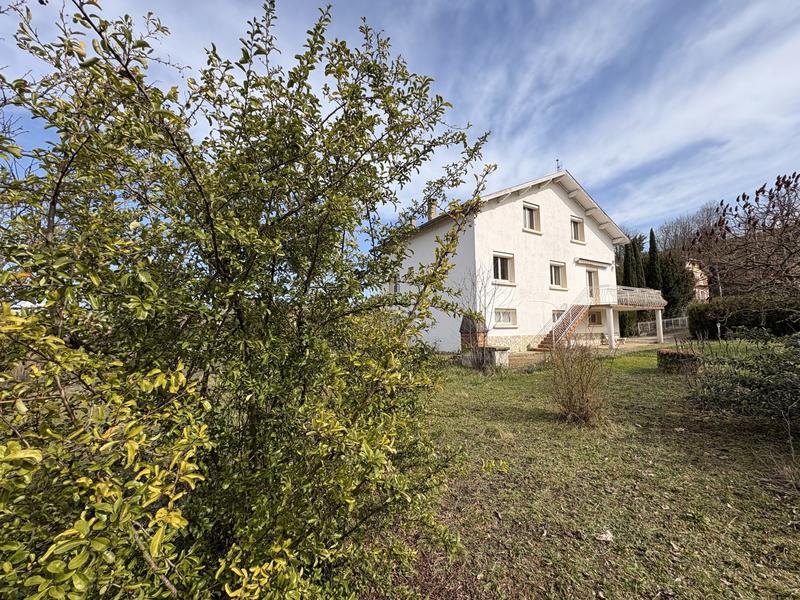 Maison - 162 m² - 6 pièces