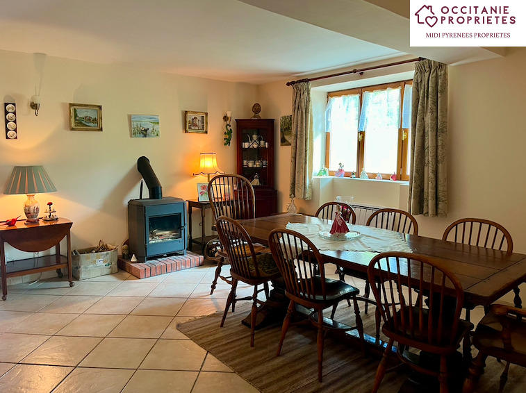 Maison de village - 180 m² - 7 pièces