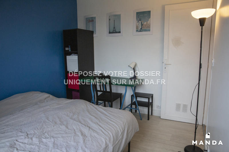 Chambre - 9 m² - 4 pièces