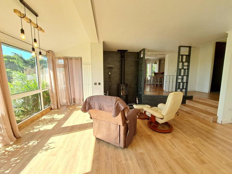 Maison - 190 m² - 6 pièces