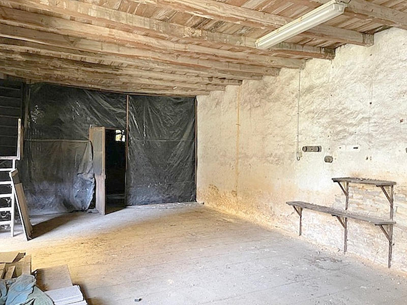 Grange - 409 m² - 4 pièces