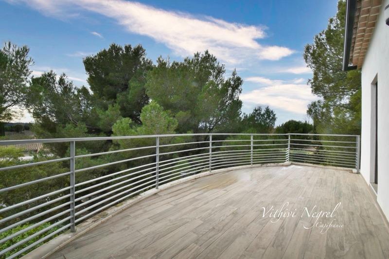 Propriété - 150 m² - 5 pièces