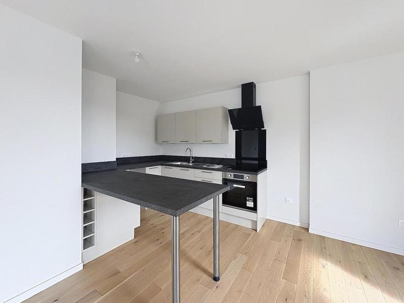 Appartement - 94 m² - 4 pièces