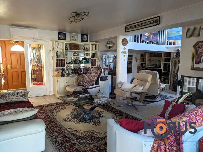 Viager - Maison traditionnelle - 170 m² - 5 pièces