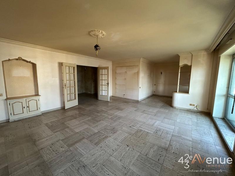 Appartement - 92 m² - 4 pièces