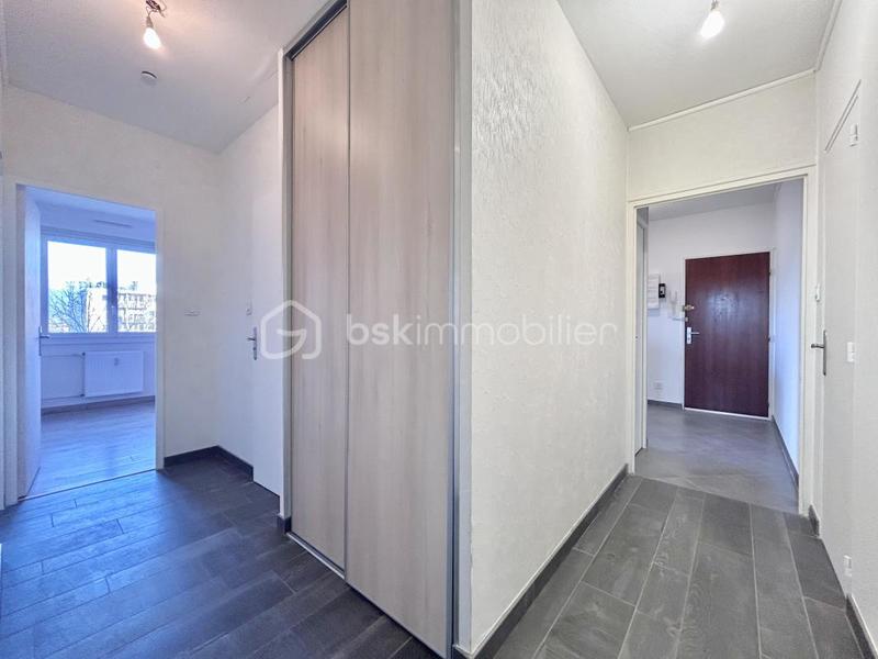 Appartement - 79 m² - 4 pièces