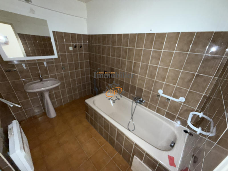 Appartement - 90 m² - 4 pièces