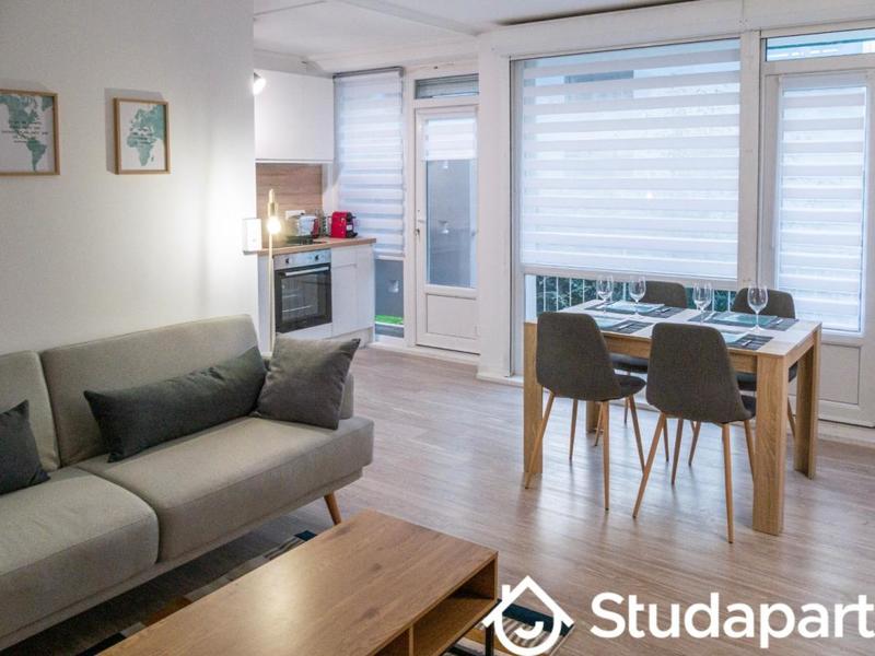 Chambre - 12 m² - 1 pièce