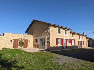 Maison - 242 m² - 5 pièces
