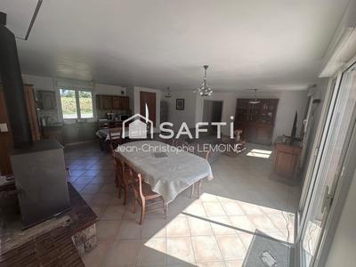 Maison - 179 m² - 8 pièces