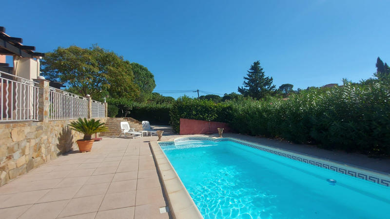 Villa - 145 m² - 6 pièces