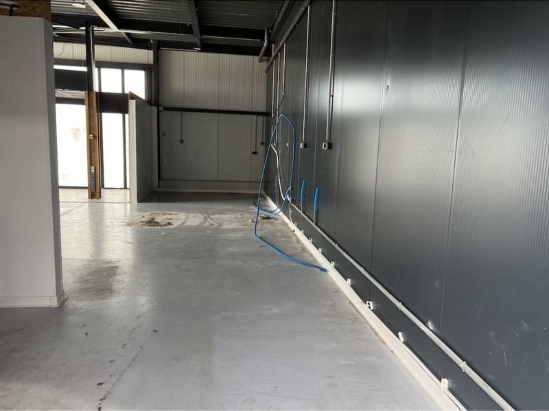 Local commercial - 336 m² - 3 pièces