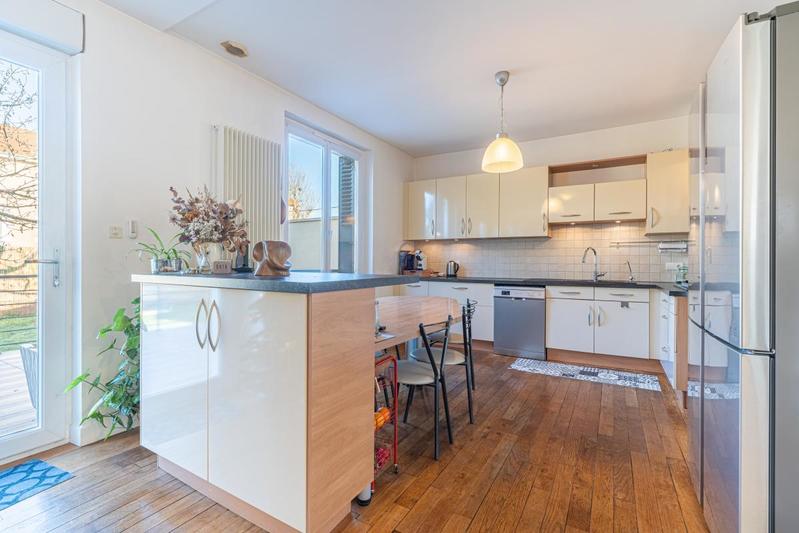 Maison - 175 m² - 8 pièces