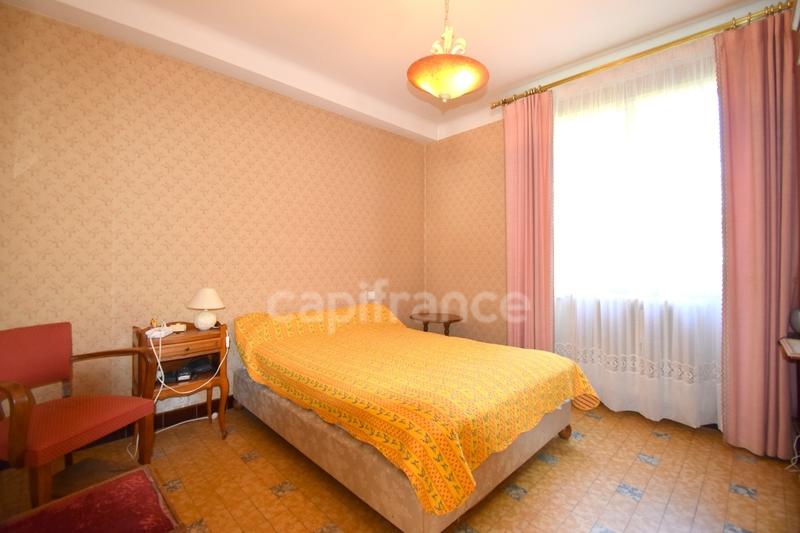 Corps de ferme - 170 m² - 11 pièces