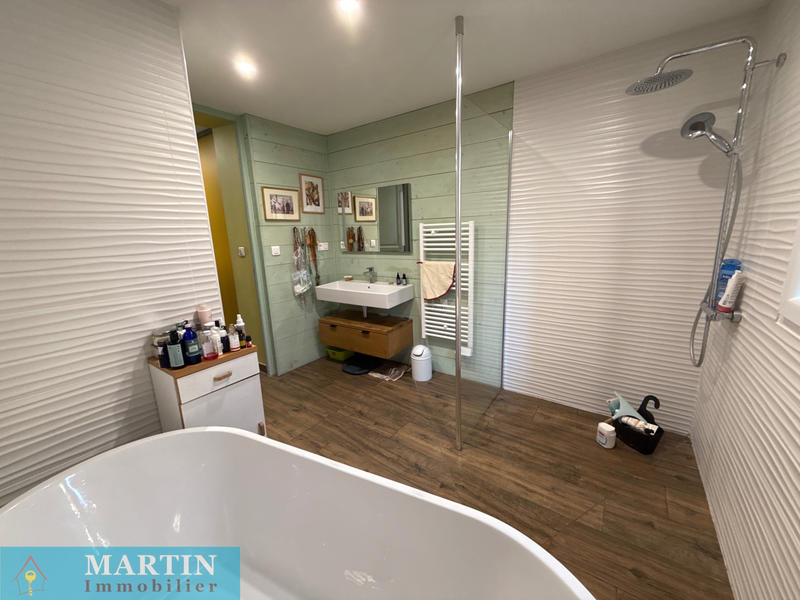 Appartement - 108 m² - 4 pièces