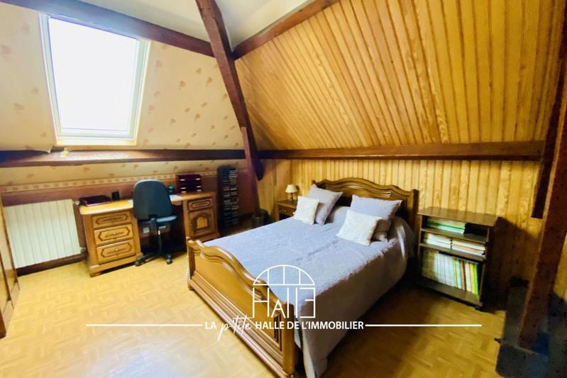 Maison - 227 m² - 9 pièces