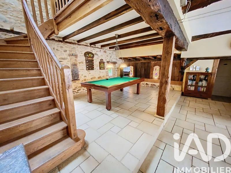 Maison - 262 m² - 10 pièces