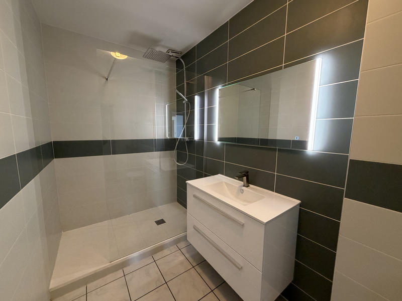 Appartement - 90 m² - 4 pièces