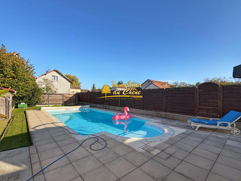 Maison - 200 m² - 6 pièces